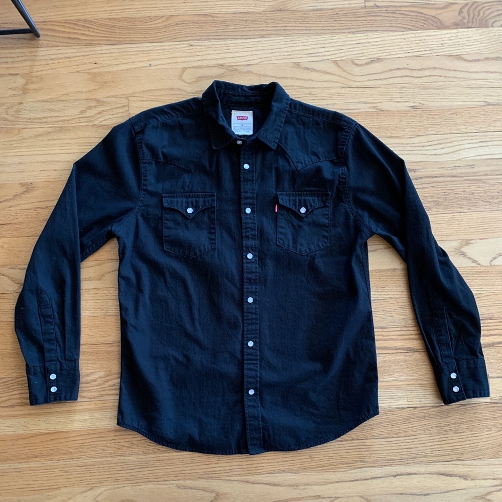 Men’s Levi’s black denim western shirt size M